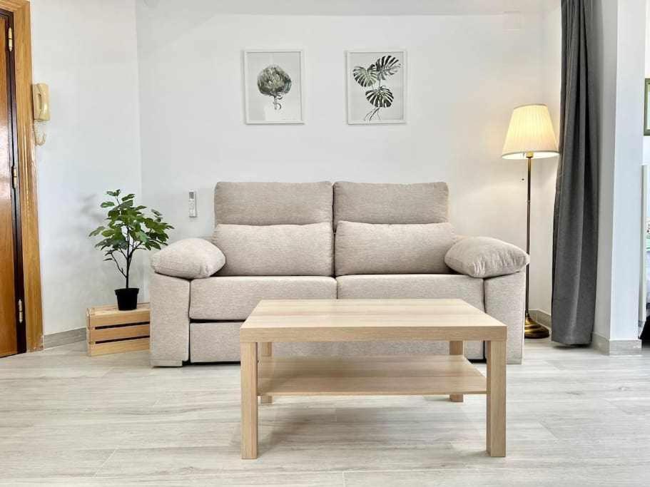Apartamento Nuevo Centro Historico De Malaga Luaran gambar