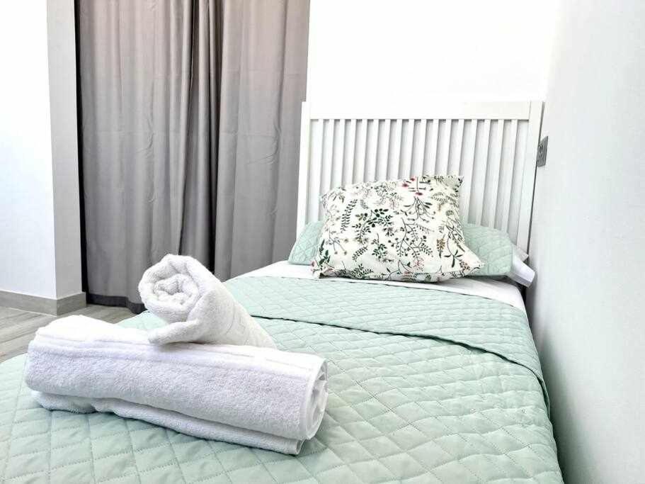 Apartamento Nuevo Centro Historico De Malaga Luaran gambar
