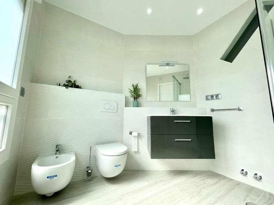 Apartamento Nuevo Centro Historico De Malaga Luaran gambar