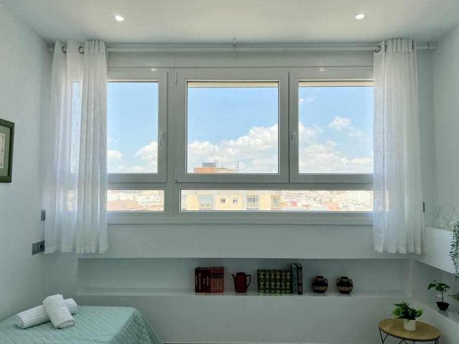 Apartamento Nuevo Centro Historico De Malaga Luaran gambar